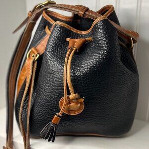 Dooney & Bourke Women's Drawstring Shoulder Bag Handbag Multicolor Size Medium